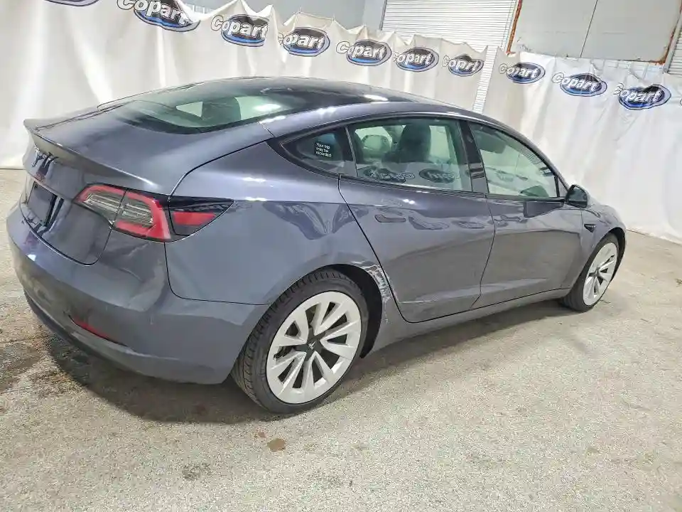 5YJ3E1EA9NF291077 2022 TESLA MODEL 3-2