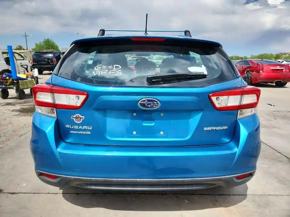 4S3GTAA64J3732453 2018 SUBARU IMPREZA-5