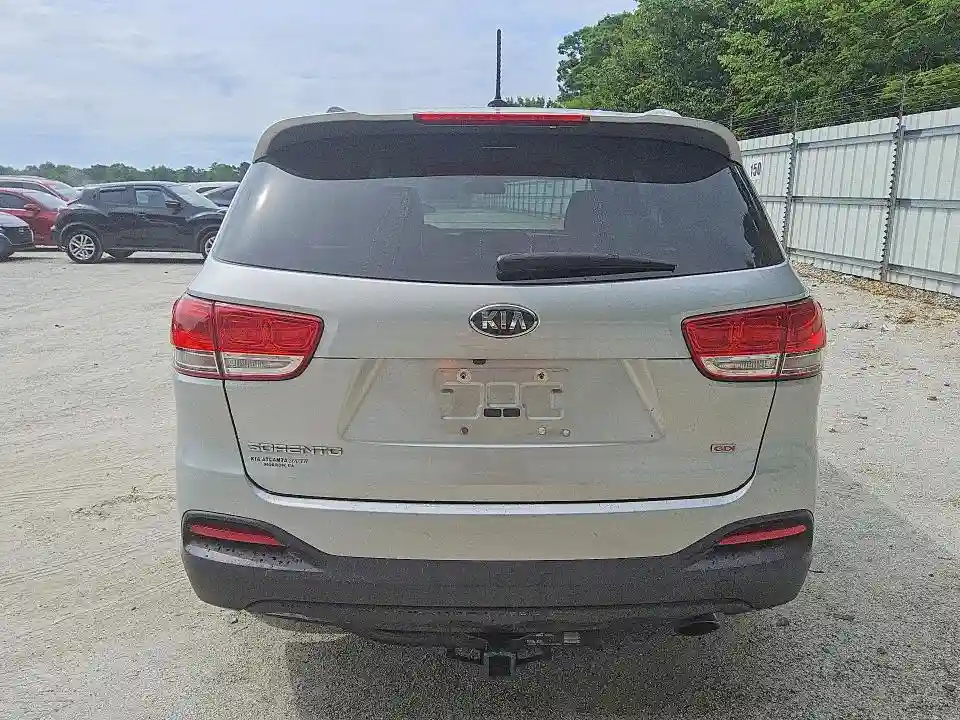 5XYPG4A32HG265809 2017 KIA SORENTO-5