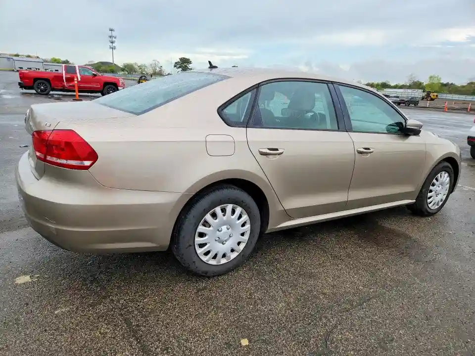 1VWAT7A31FC072763 2015 VOLKSWAGEN PASSAT-2