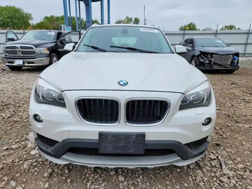 WBAVL1C59FVY31810 2015 BMW X1-4