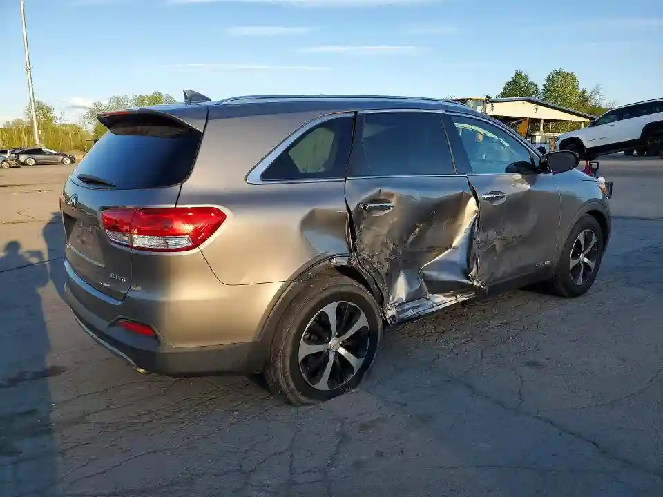 5XYPHDA58JG422246 2018 KIA SORENTO-2