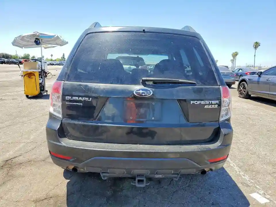 JF2SH6CC8AH738773 2010 SUBARU FORESTER-5