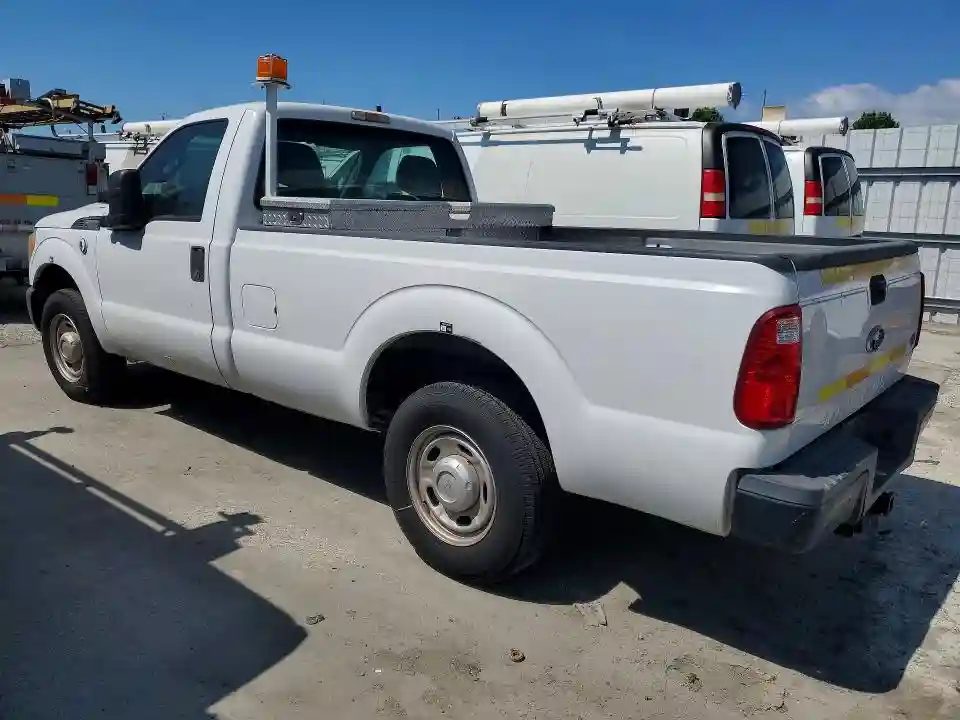 1FTBF2A66DEB81958 2013 FORD F250-1