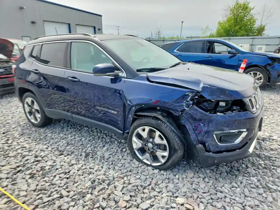 3C4NJDCB1JT140697 2018 JEEP COMPASS-3