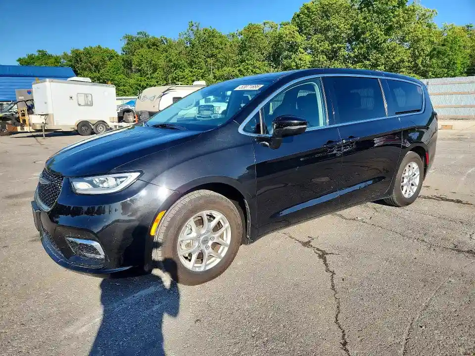 2C4RC1BG1PR587033 2023 CHRYSLER PACIFICA-0