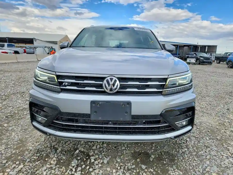 3VV4B7AX4LM118555 2020 VOLKSWAGEN TIGUAN-4
