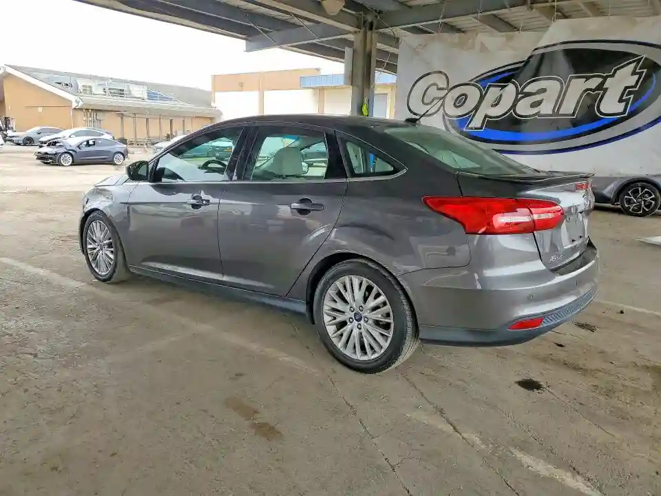 1FADP3J20HL288147 2017 FORD FOCUS-1