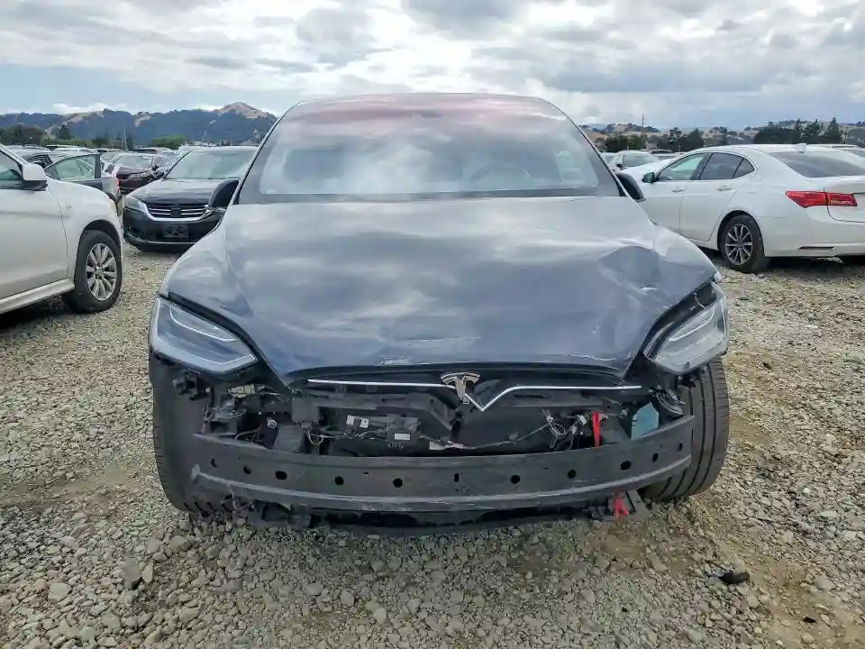 5YJXCBE29GF017175 2016 TESLA MODEL X-4