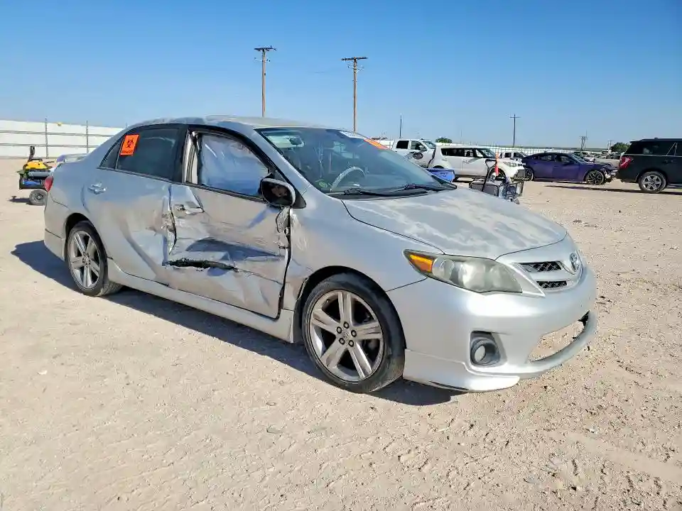 5YFBU4EE0DP092831 2013 TOYOTA COROLLA-3
