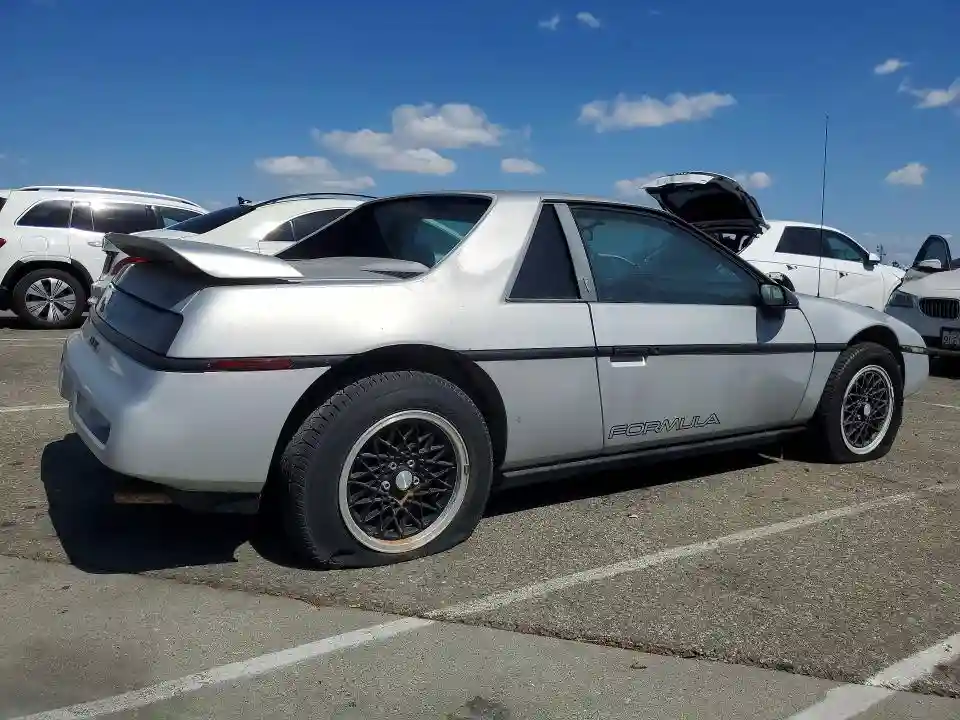 1G2PE1191JP209215 1988 PONTIAC FIERO-2