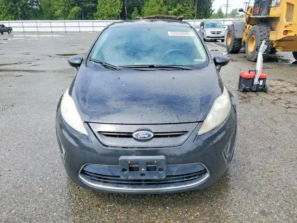 3FADP4EJ2BM186006 2011 FORD FIESTA-4