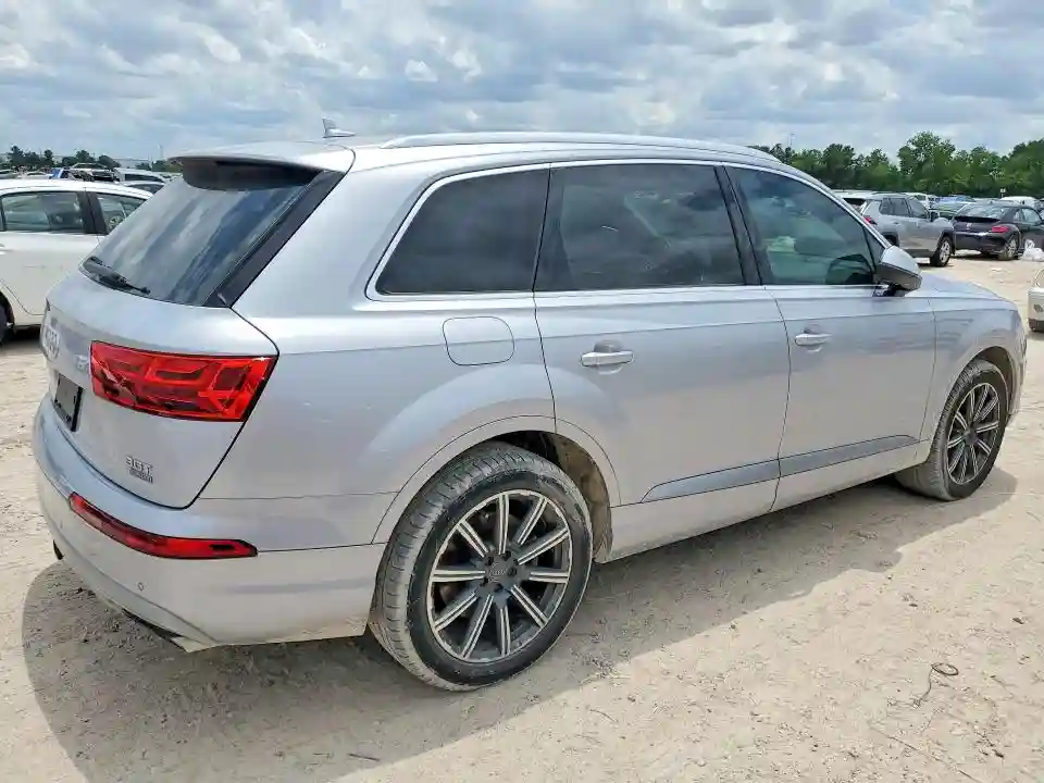 WA1VAAF70HD000883 2017 AUDI Q7-2