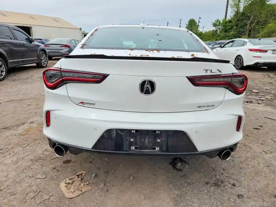 19UUB6F58RA000399 2024 ACURA TLX-5