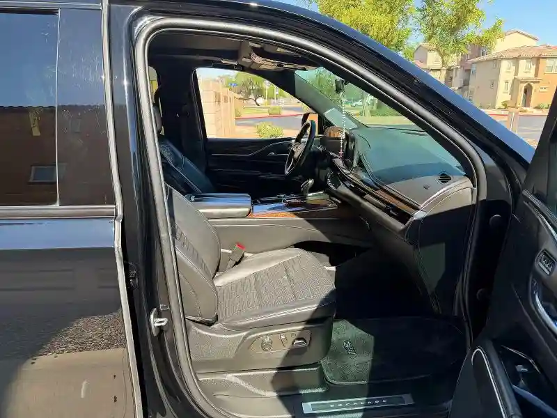 1GYS4RKL0MR402945 2021 CADILLAC ESCALADE-4