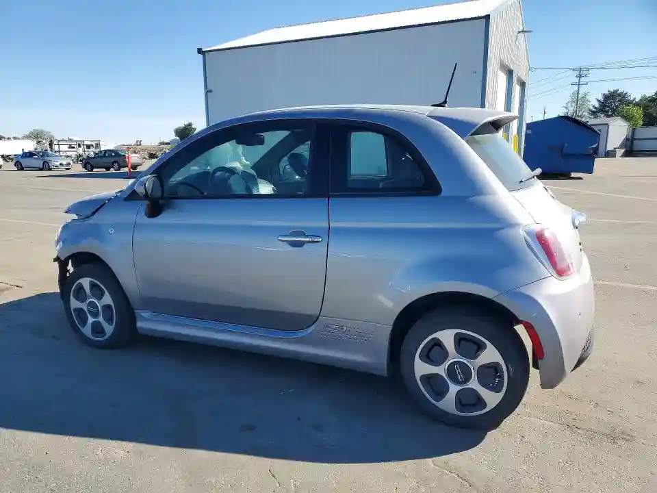 3C3CFFGE7FT623440 2015 FIAT 500-1
