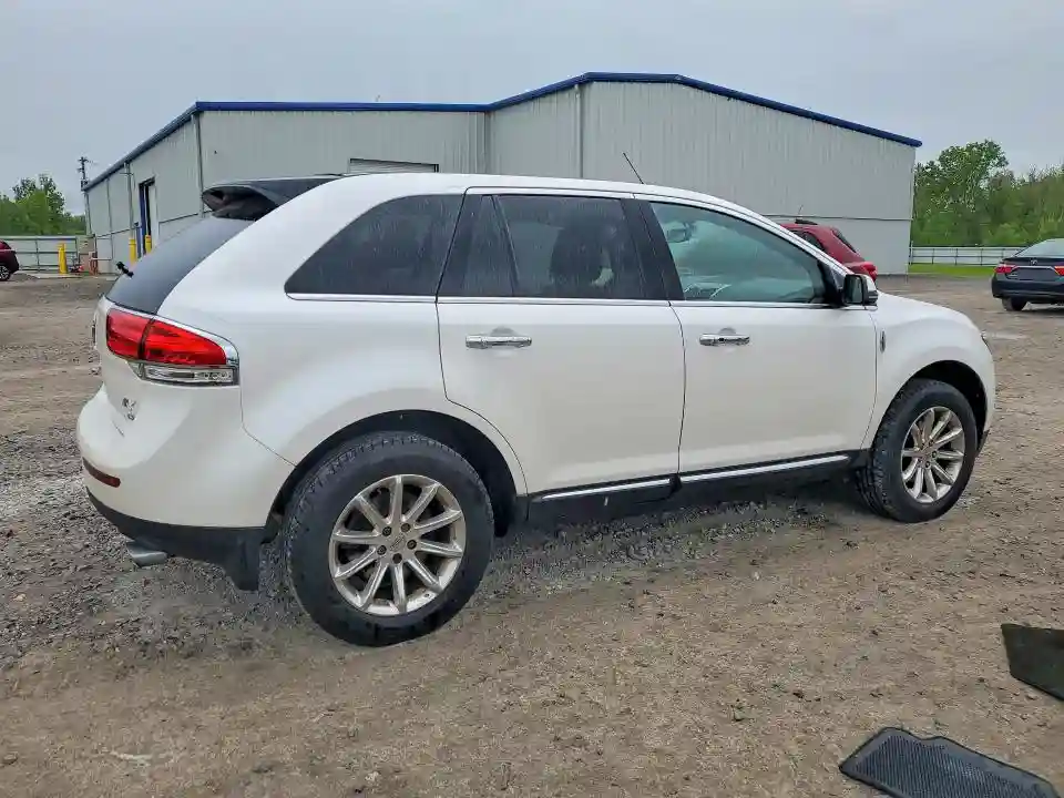 2LMDJ8JK6CBL08855 2012 LINCOLN MKX-2