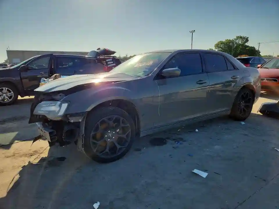 2C3CCABG4KH516112 2019 CHRYSLER 300-0