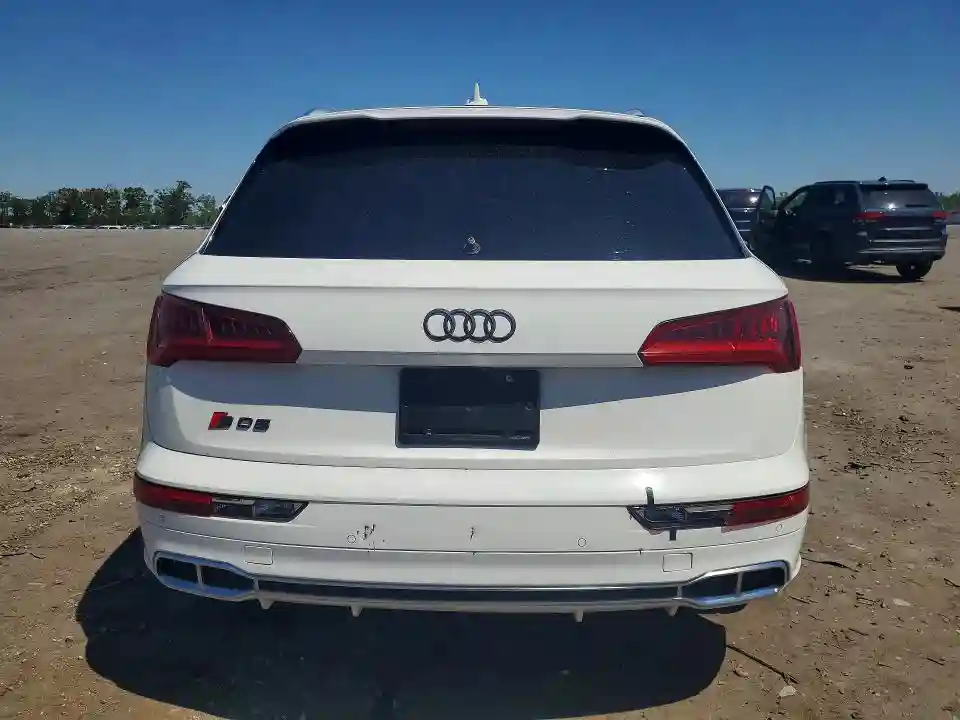 WA1C4AFY9J2071539 2018 AUDI SQ5-5