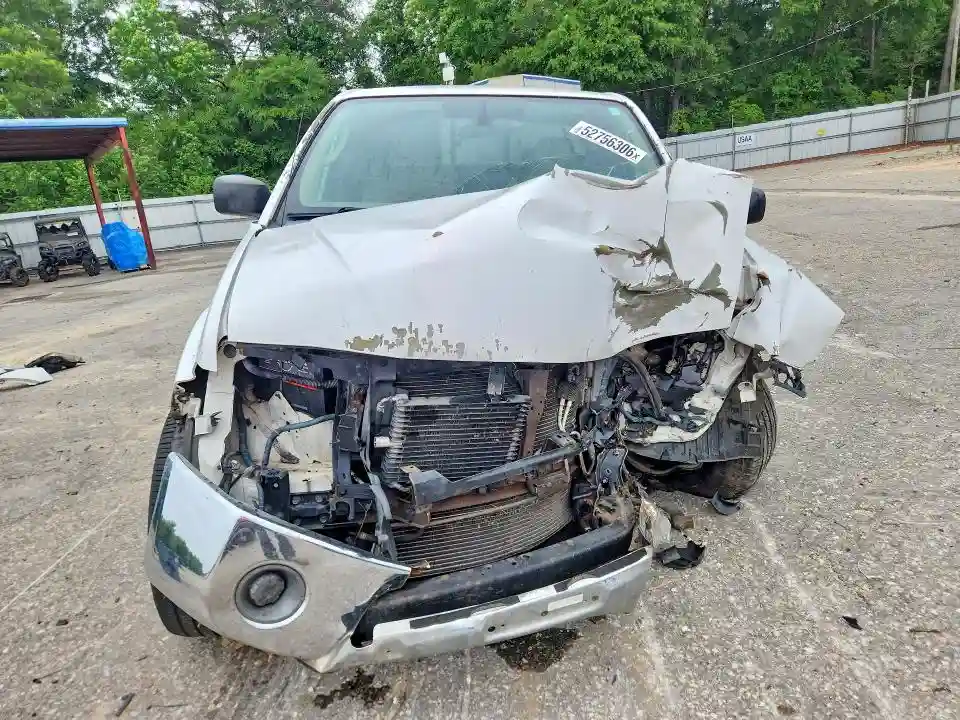 1N6AD0CW3AC404657 2010 NISSAN FRONTIER-4