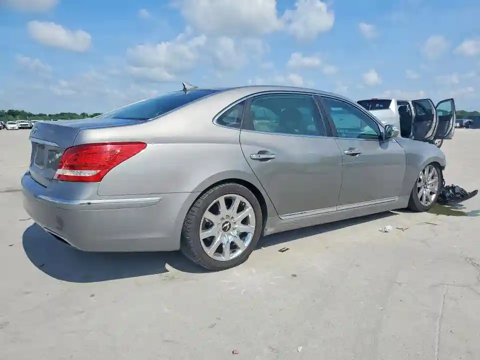 KMHGH4JF1BU029564 2011 HYUNDAI EQUUS-2
