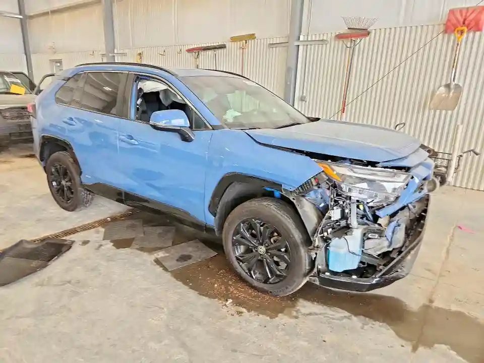 2T3T6RFV6RW068640 2024 TOYOTA RAV4-3