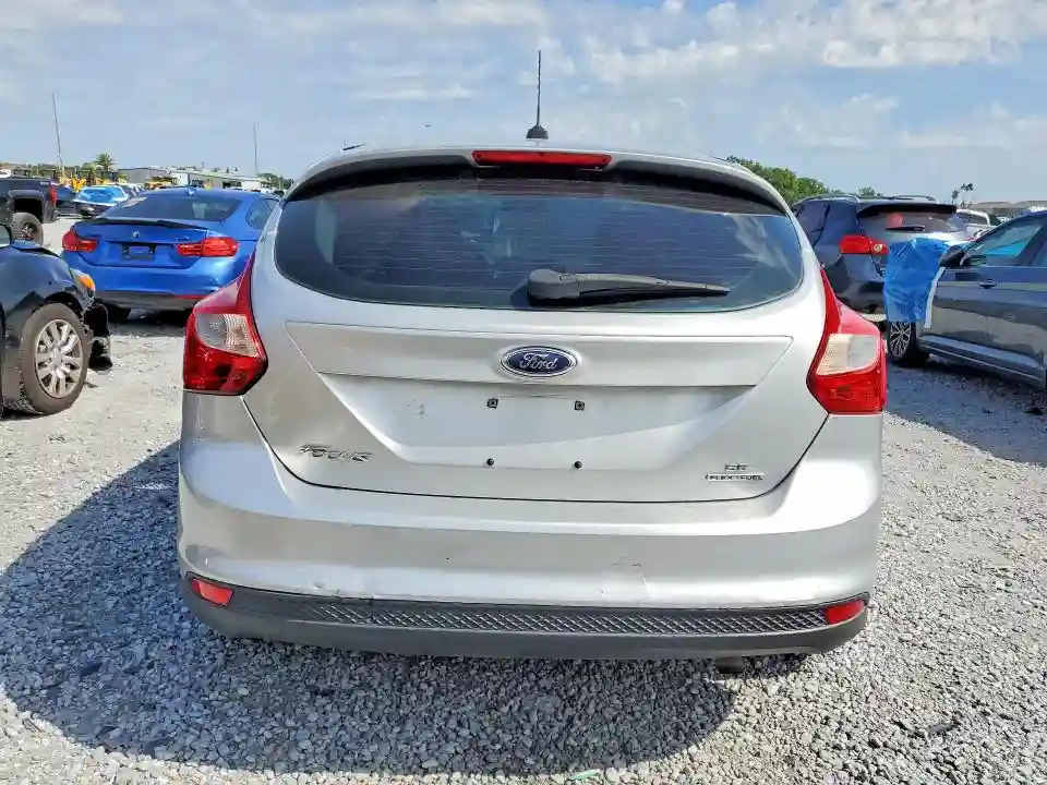 1FADP3K24EL265125 2014 FORD FOCUS-5