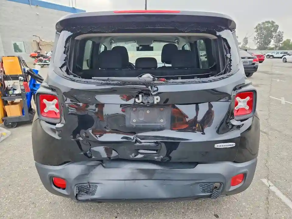 ZACCJABBXJPH48779 2018 JEEP RENEGADE-5
