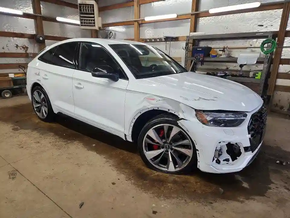 WA134AFY7R2079358 2024 AUDI SQ5-3