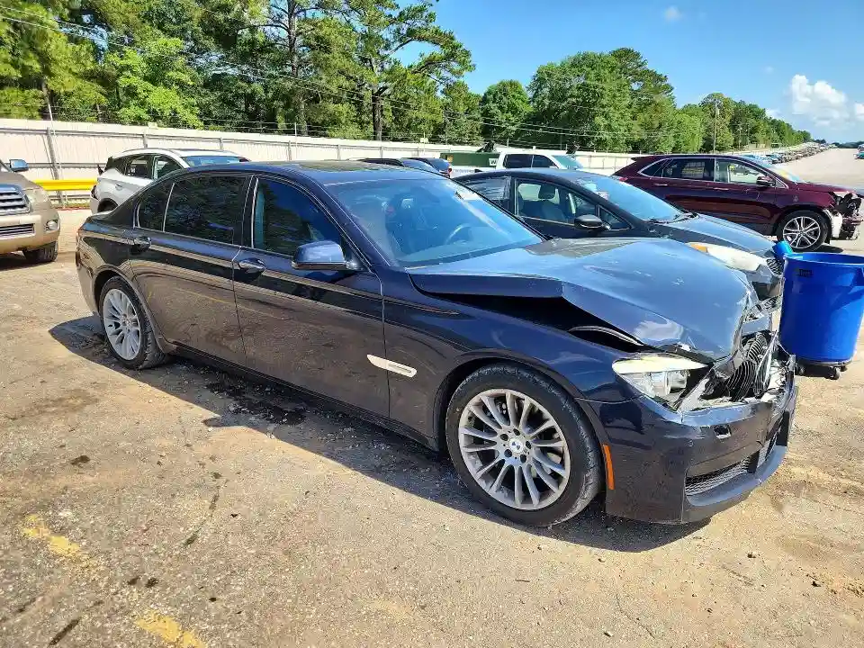 WBAKB4C56BC392661 2011 BMW 7 SERIES-3