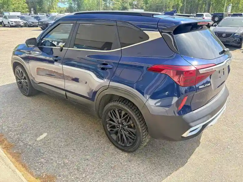 KNDERCAA6N7296743 2022 KIA SELTOS-2