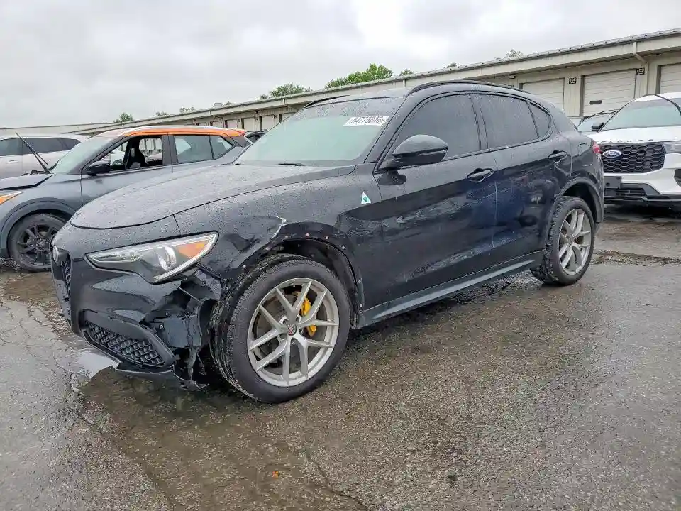 ZASFAKNN6J7B99370 2018 ALFA ROMEO STELVIO-0