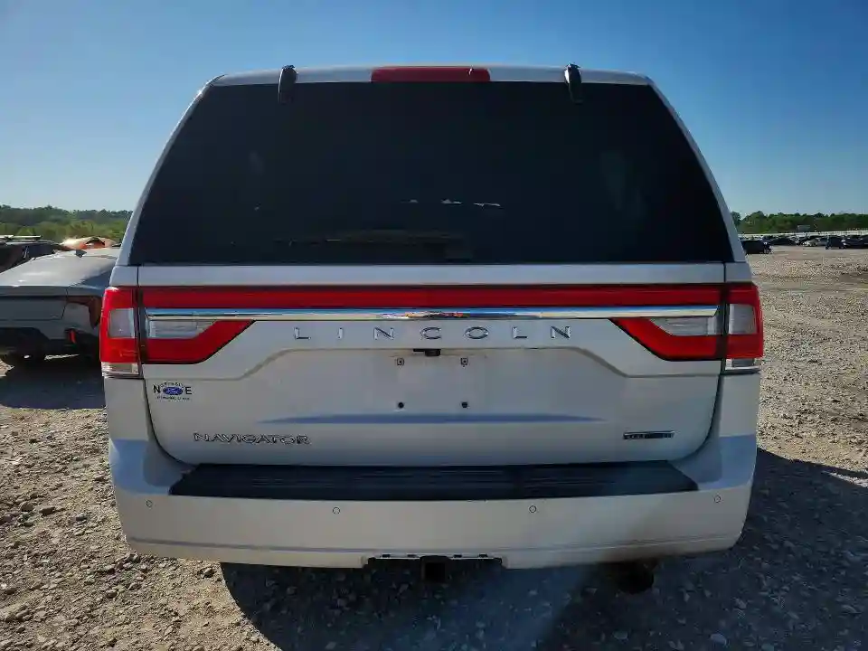 5LMJJ2JT8FEJ08988 2015 LINCOLN TOWNHOUSE NAVIGATOR-5