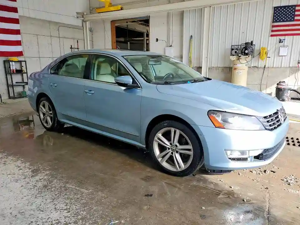 1VWCN7A31CC020063 2012 VOLKSWAGEN PASSAT-3
