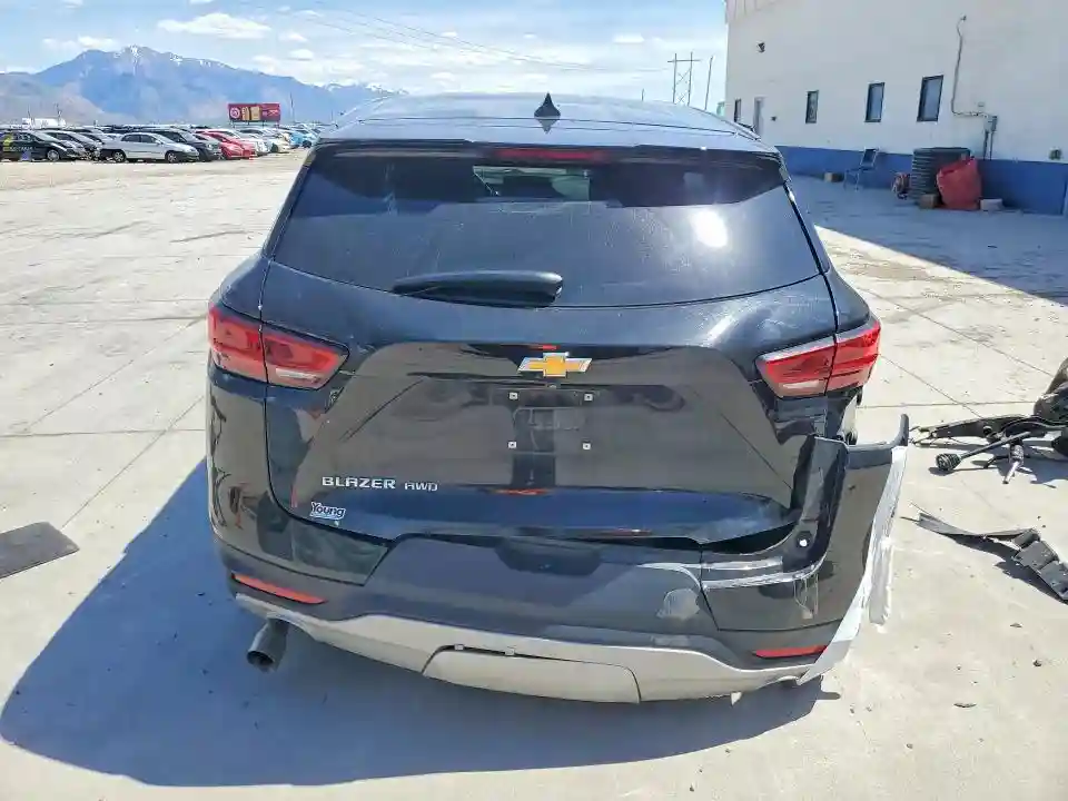 3GNKBHR43PS210139 2023 CHEVROLET BLAZER-5