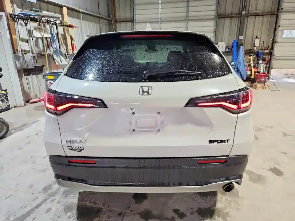 3CZRZ2H52PM737324 2023 HONDA HR-V-5