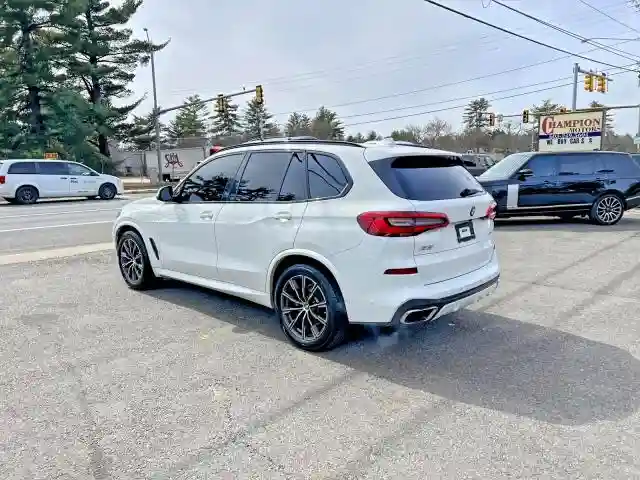 5UXCR6C07LLL75726 2020 BMW X5-2
