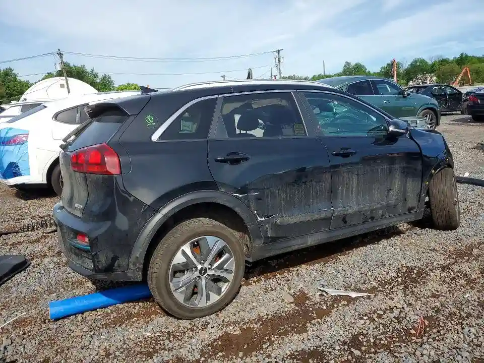 KNDCC3LG5N5153482 2022 KIA NIRO EV EX-2