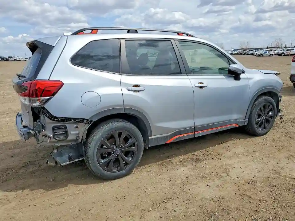 JF2SKEHC9PH495360 2023 SUBARU FORESTER-2
