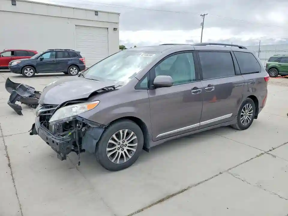 5TDYZ3DC4KS005720 2019 TOYOTA SIENNA-0