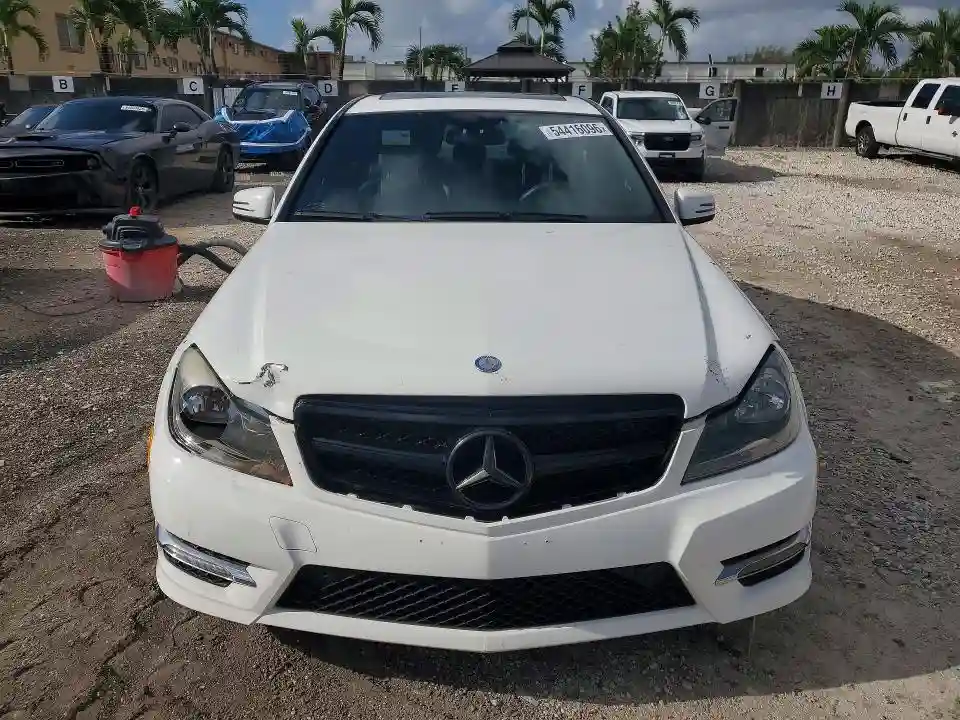 WDDGF8AB9DR242451 2013 MERCEDES-BENZ C-CLASS-4