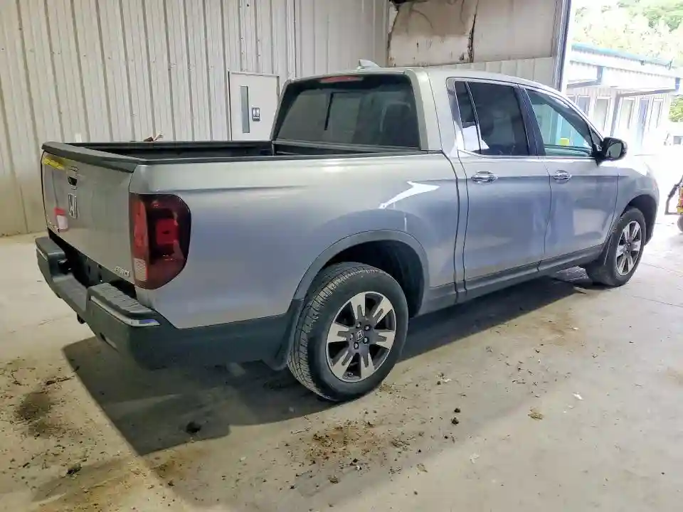 5FPYK3F7XHB006086 2017 HONDA RIDGELINE-2