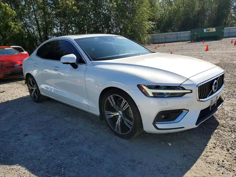 7JRA22TL1KG010838 2019 VOLVO S60-3