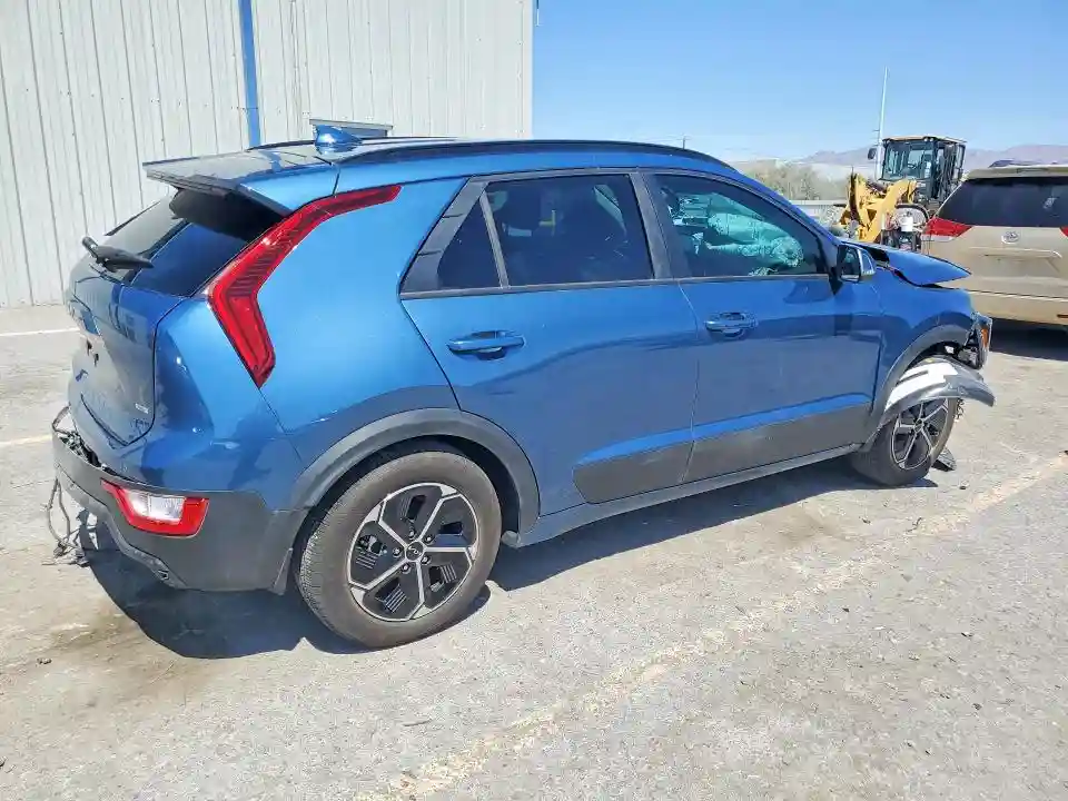 KNDCR3LE0S5306956 2025 KIA NIRO-2