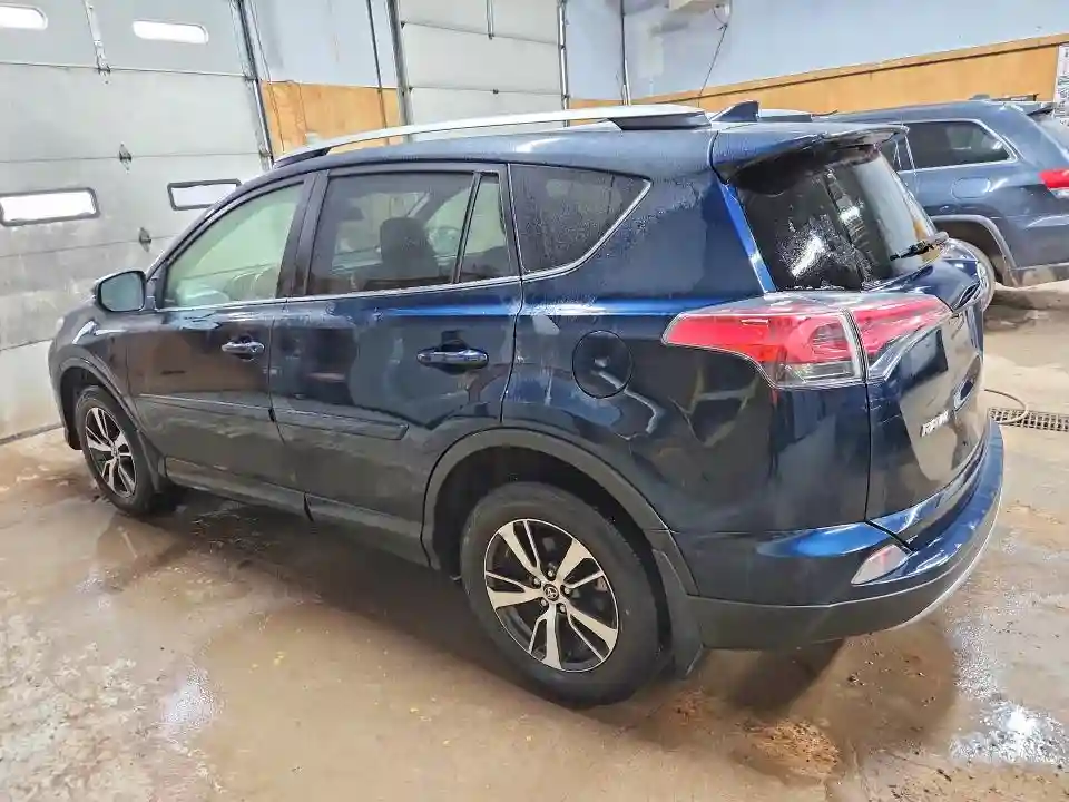 JTMRFREV6JD243191 2018 TOYOTA RAV4-1