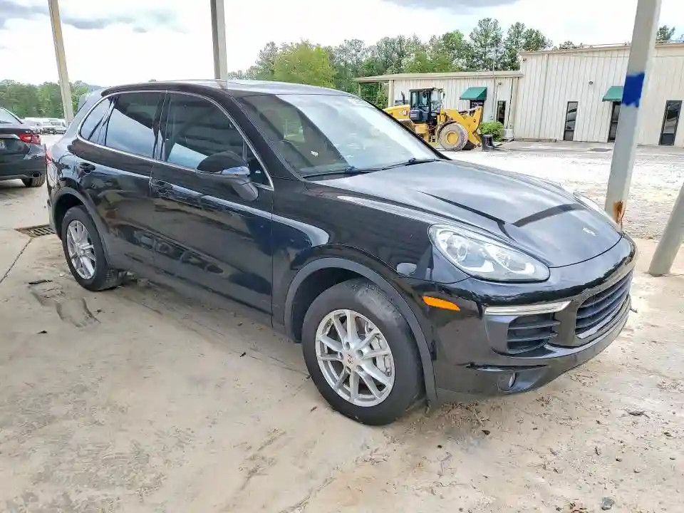 WP1AA2A26GKA09778 2016 PORSCHE CAYENNE-3