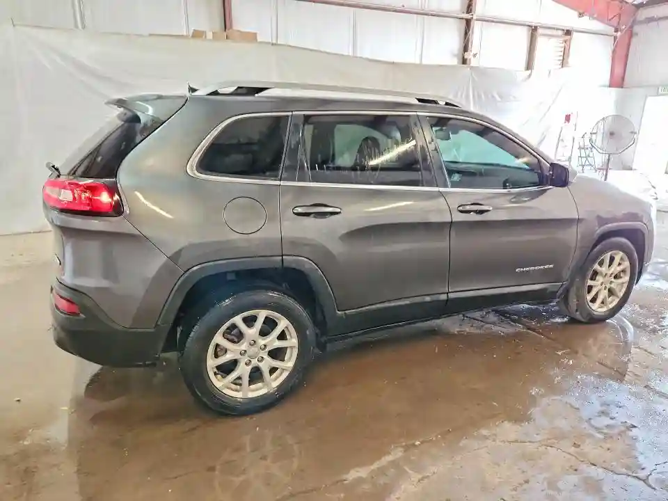 1C4PJLCB8HW592038 2017 JEEP GRAND CHEROKEE-2