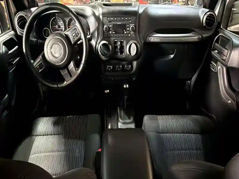 1J4BA3H19BL528443 2011 JEEP WRANGLER-4