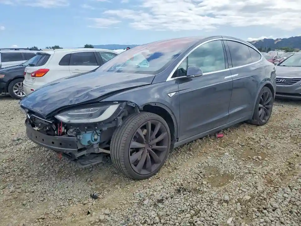 5YJXCBE29GF017175 2016 TESLA MODEL X-0