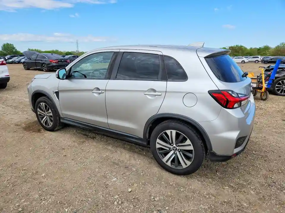 JA4ARUAU4MU011045 2021 MITSUBISHI OUTLANDER-1